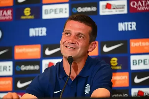  مدرب إنتر عن الانتقادات: لدي ما هو أهم.. ولاوتارو جاهز لمواجهة ساسولو